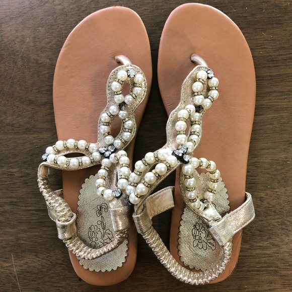 Pearl and Jewel Embellished Flat Gold Sandals - Picture 3 of 6